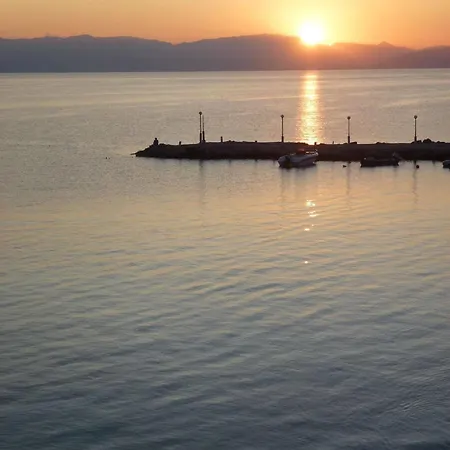 Hotel Galini On Sea 2*